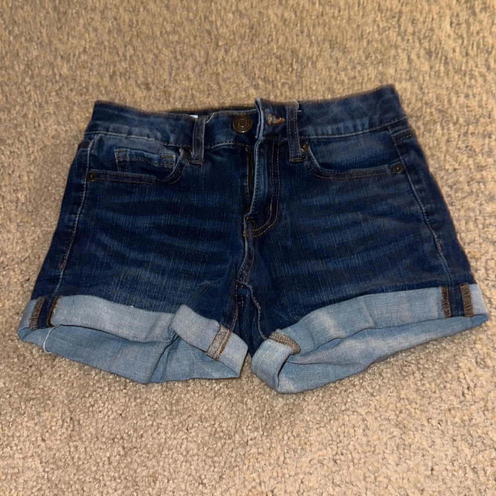 Aeropostale size 00 shorts.